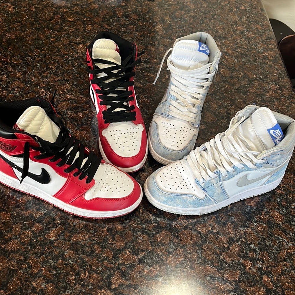 Air Jordan 1 High (2 pairs)